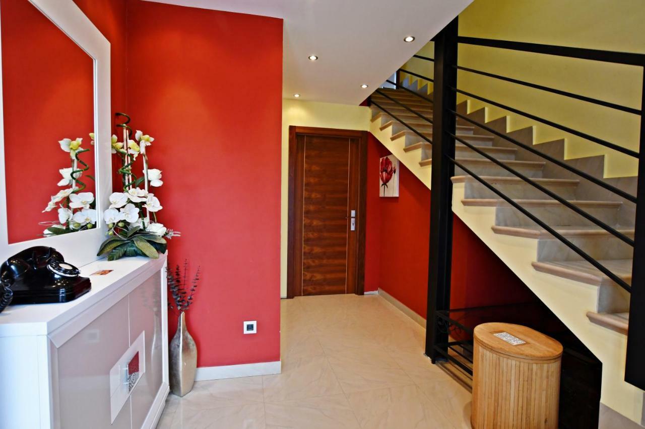 Atalaya House *
